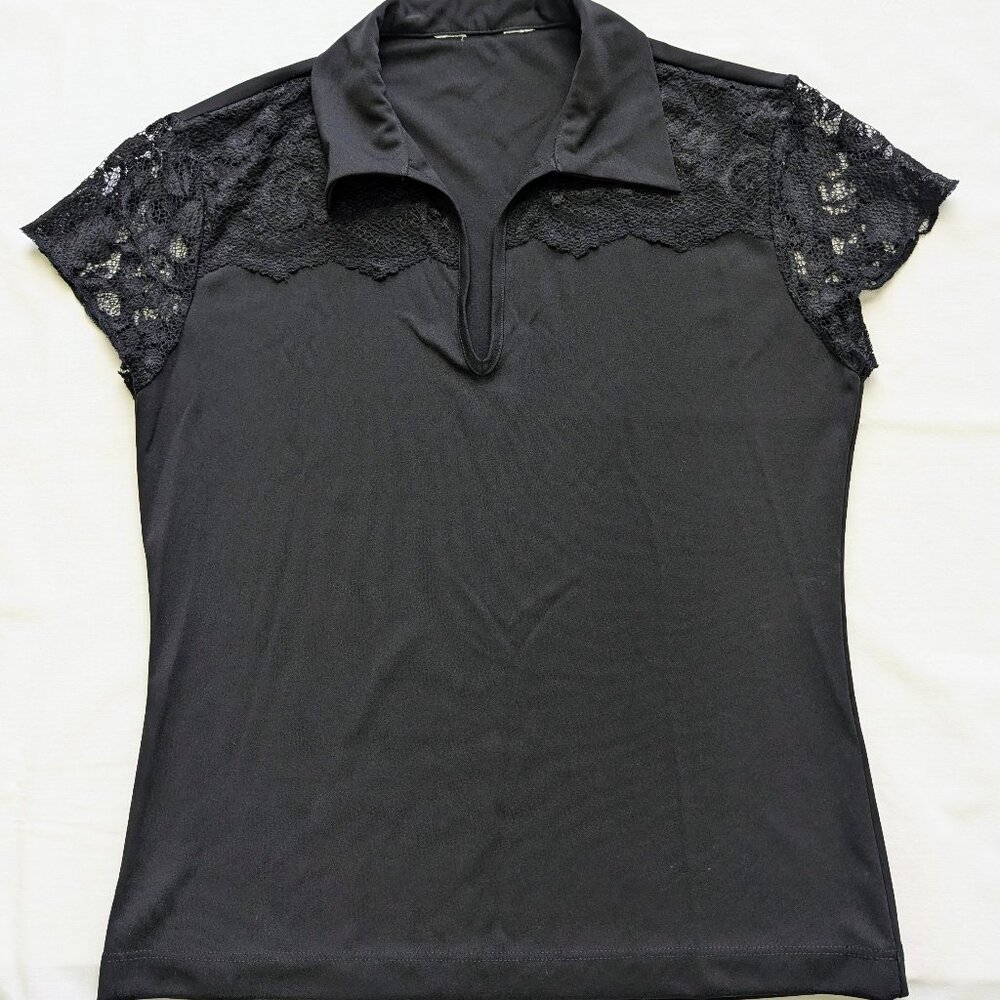Lacy  black top